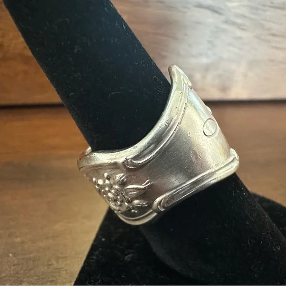 “J” Spoon Ring - Picture 4 of 14